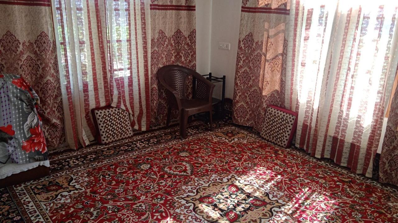 مبيت وإفطار Srīnagar Mir Manzil المظهر الخارجي الصورة
