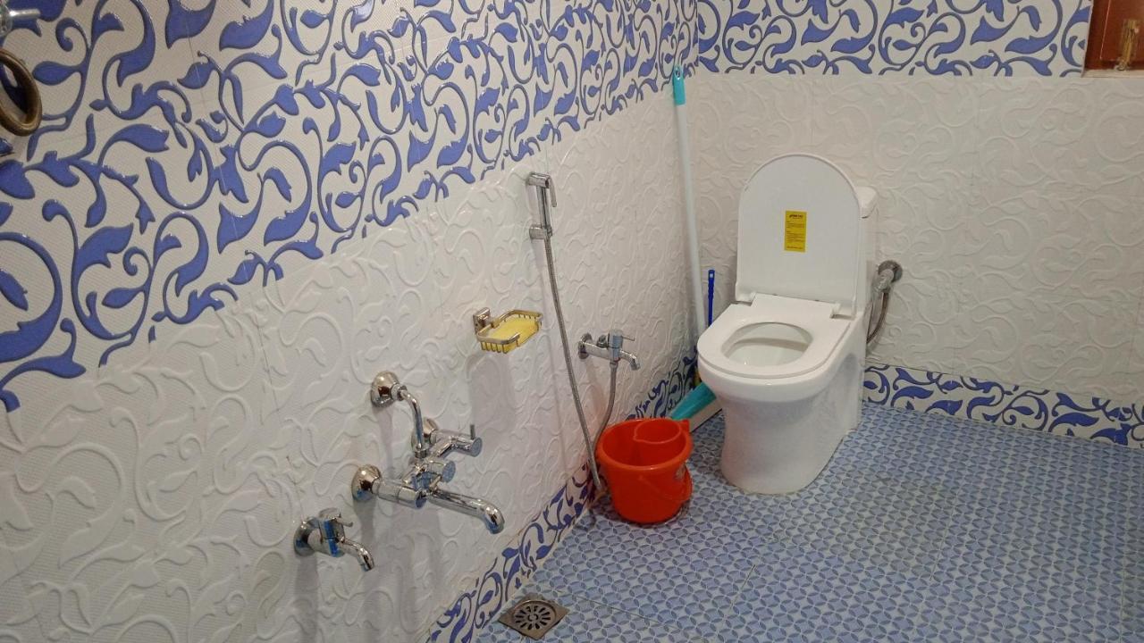 مبيت وإفطار Srīnagar Mir Manzil المظهر الخارجي الصورة